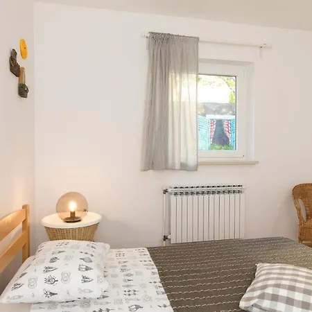 Captain's With Sea View Apartman *